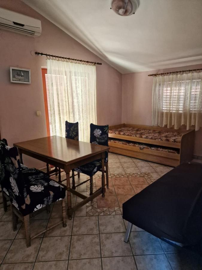 Apartmani Vesna Vir Luaran gambar