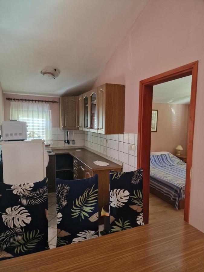 Apartmani Vesna Vir Luaran gambar