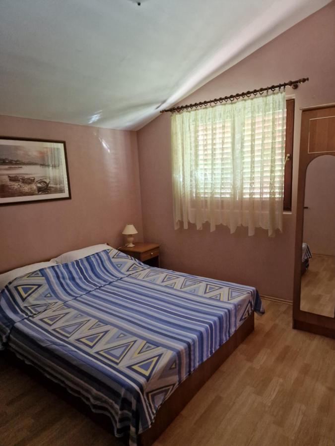 Apartmani Vesna Vir Luaran gambar