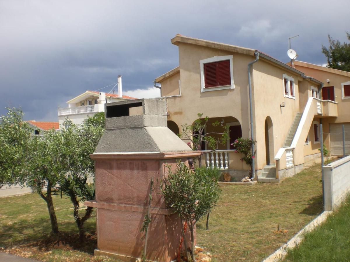 Apartmani Vesna Vir Luaran gambar